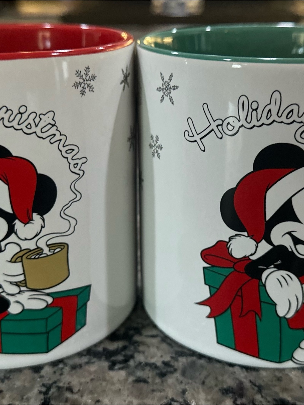 Disney Minnie Mouse Holiday Mug Set